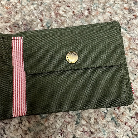 New Herschel Roy wallet - Picture 2 of 10